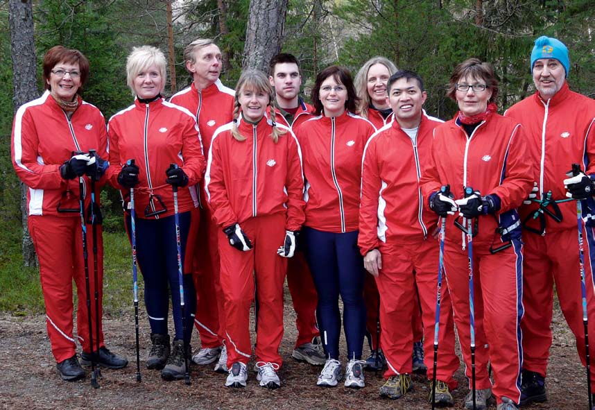 träna ute Utegänget på F&S, ledare och värdar: (från vänster till höger) Rut Björk, Camilla kjäll, Lars Carr, Pia Holm-Skoglund, Buster Holm, Ingela Frisk, Gunilla Olsson, Jeff Ranara, Lissy Lundgren