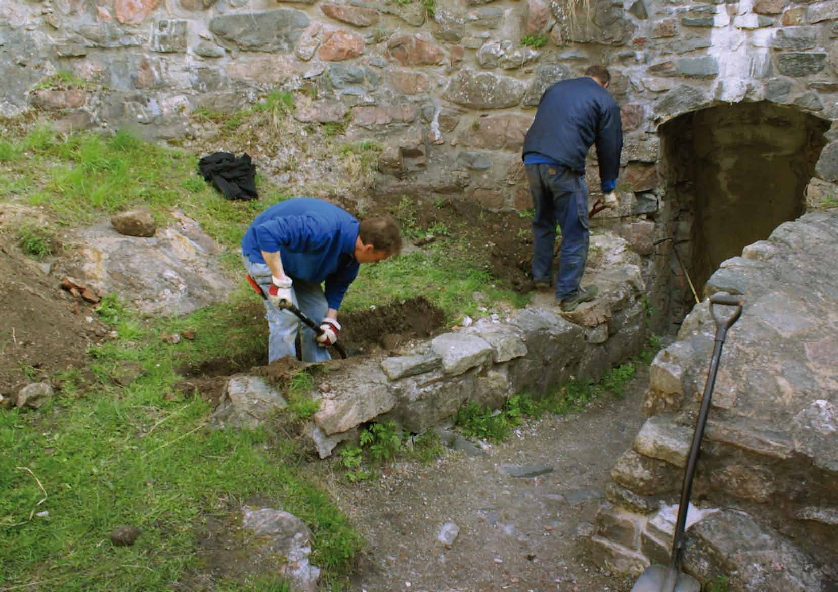 Röde Torn En arkeologisk förundersökning i Bohus fästning Kungälv 9, Gamla