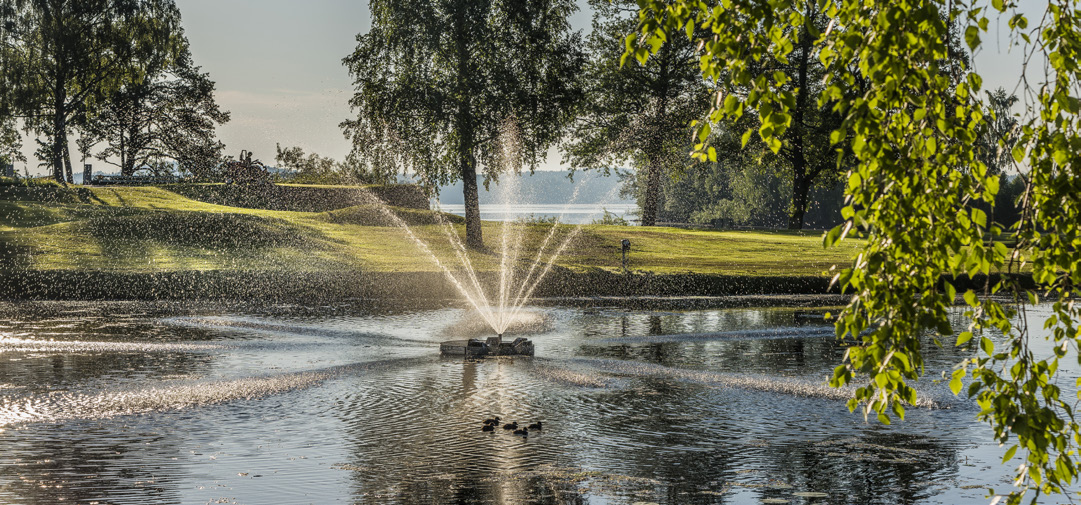 BUDGET TRANÅS GOLFKLUBB 2017 Utfall 160930 Helår 2016 Budget 2017 Intäkter Utfall 2015 Budget 2016 Koncern Prognos Koncern Medlemsavgifter 3 236 3 395 3 430 3 430 3 485 Spelavgifter greenfeemedl.