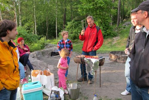 Båtutfärd med Tessi 2012-06-10 Vi samlas vid Karlslunds marina vid 9 tiden för att åka ut och dyka på Sappemeer och Tyr. Det är sex grodmän och 5 stycken får Water House.