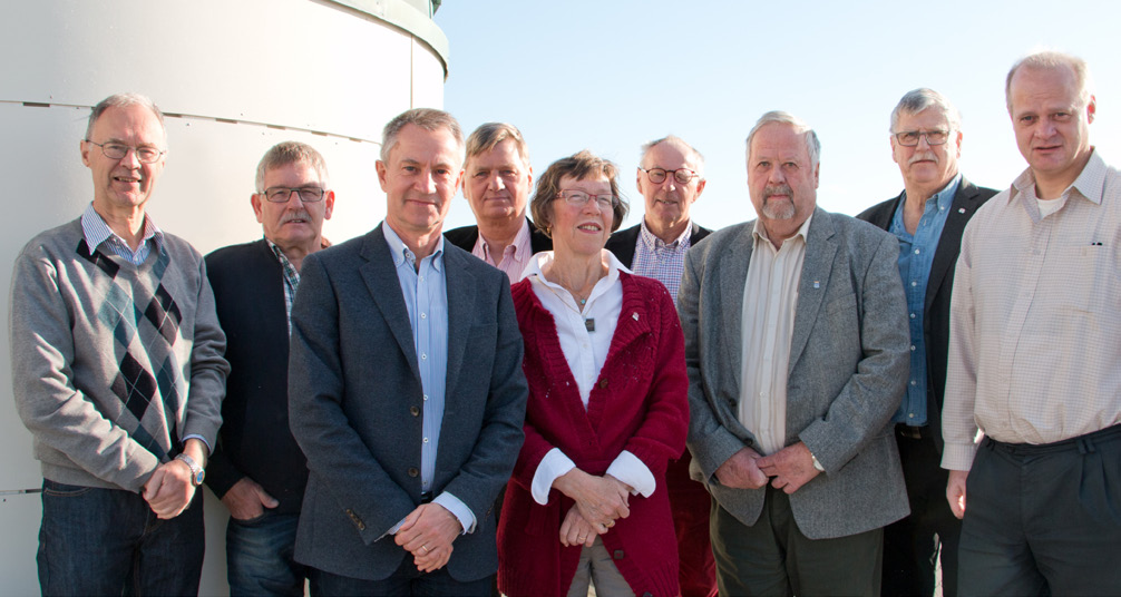 68 ÅRSREDOVISNING - 2014 ÖVRIGT Kommunstyrelsens ledamöter Från vänster: Inge Löfgren (MP) Född 1949 Lysekil Ledamot Yngve Berlin (K) Född 1948 Lysekil Ledamot Ronald Rombrant (LP) Född 1959 Lysekl 2