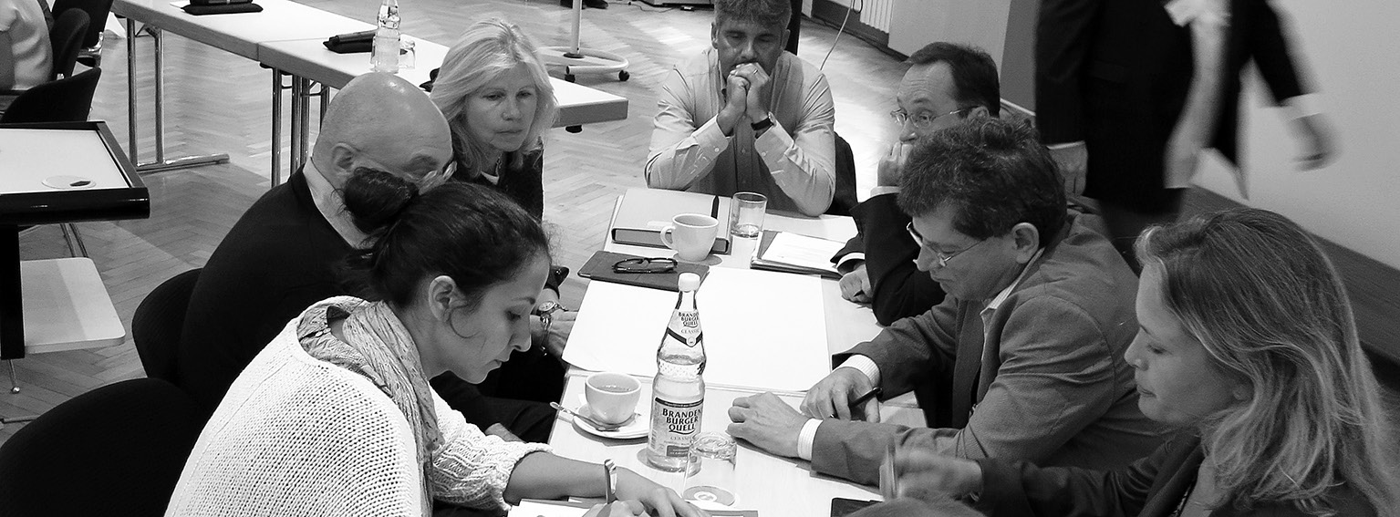 EU-projekt om entreprenörskap Forskare och entreprenörer från Sverige, Holland, Italien och Tyskland diskuterar Fires verksamhet under en workshop i Berlin.