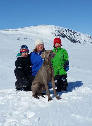 SWeik 20 LEDAMOT Ted har tillsammans med hustrun Teresa haft Weimaraner sedan 2007. I flocken finns två weimaraner och klubbens för närvarande yngste medlem, Edward.