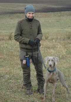 SWeik LEDAMOT Anders har haft weimaraner sedan 2004 och bor i Sollentuna. Efter en alltför lång tid utan hund i huset har en långhårig valp flyttat in. Nya spännande utmaningar!