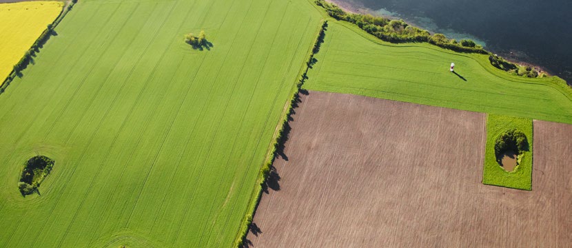 Landshypotek Bank AB Delårsrapport #2 Januari juni (Jämfört med samma period förra året) Liza Nyberg, VD Landshypotek Bank, om kvartal 2: Vi kan se tillbaka på ett kvartal där vi trots lågräntemiljön