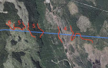 2015-09-23 Delområde 4 Del av Spångmyran Berörd del av stråket: 500 meter Fältbesökt: 20150806 Allmän beskrivning: Myrområde vid Gillån med vitmossdominerade blandmyrar och stråk med