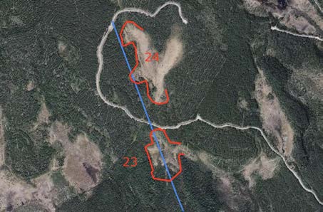 2015-09-23 Delområde 23 Myr och skog vid Käckåsen Berörd del av stråket: 180 meter Andra källor: - Fältbesökt: 20150915 Allmän beskrivning: Liten plan myr med risdominerad mossevegetation mot