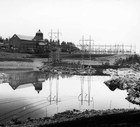 SÅ BYGGDES VATTENKRAFTVERKEN FÖRR Porjus är Vattenfalls första stora kraftstation i Stora Lule älv i Jokkmokks kommun. Första kraftstationen byggdes 1910 1915.