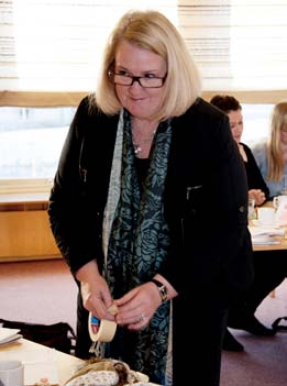Grupparbete 1 E fter att ha fått instruktioner av Gunilla Eek och Anne Sandstedt, metodutvecklare på Meritea, drog dagens första grupparbete igång.