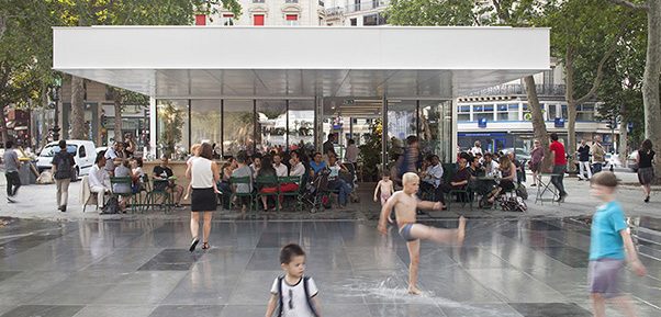 Koncept»» Drottningtorget - en naturlig mötesplats för alla! Gestaltningen av torget syftar till att skapa ett flexibelt torg som kan möta dagens och framtidens behov.