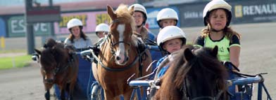 0m Tindra arlsson 0m Jonna L Jacobsson 0m Gustav Johansson Å000 Svart ca kl.0 000 Silverdivisionen. ötebor rörläeris lopp ateori A höst 0.000 pp, körda av AB eller C licensinnehavare. 0 m.