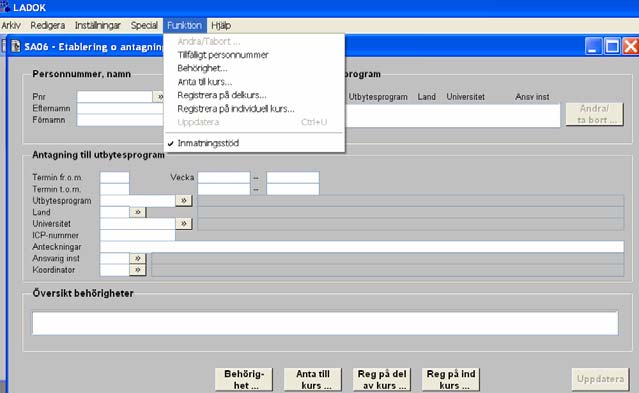 Studentavdelningen/Ladokgruppen sid 7 av 10 SA02- Etablering och antagning Välj: Antagning till kurs Meny: Välj Funktion - Skriv ut antagningsbevis En förinställning som gör att antagningsbevis