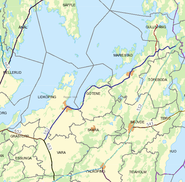 Figur 2-1. De kommuner som Kinnekullebanan går igenom. Kinnekullebanan är markerad med kraftigare blå linje än övriga järnvägar. 2.2 Befolkning, utveckling I diagrammet nedan illustreras hur antal invånare i de olika kommunerna förhåller sig till varandra och hur utvecklingen sett i absoluta tal de senaste åren.