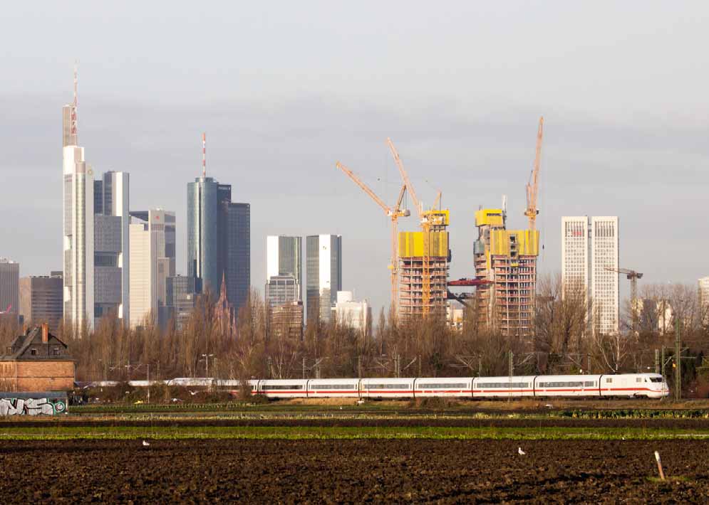 När bygget är färdigt kommer ECB:s nya lokaler att bli en del av Frankfurts skyline. De översta våningarna ska stå klara 2012 och en taklagsfest kommer att hållas under andra halvåret.