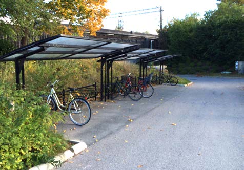 CYKELPARKERING Sollentuna har tagit fram en ny cykelplan. Där anges att cykelparkeringar ska finnas tillgängligt vid alla viktiga målpunkter i kommunen, t.ex.