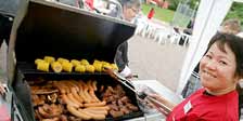 Rönnebergadagen! torsdag 23 april 14-20 Fika, lekar, snabb-fix och lokala frågor På dagtid när personal på ebo besöker bostadsområdena är det många av er hyresgäster som inte är hemma.