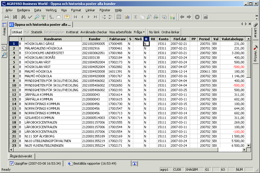 Lathund Fråga på kundfakturor Om man vill se vilka Öppna eller Historiska poster som finns på alla kunder gå till: Agresso Ekonomi -> Kundreskontra -> Fråga -> Öppna och historiska poster alla kunder