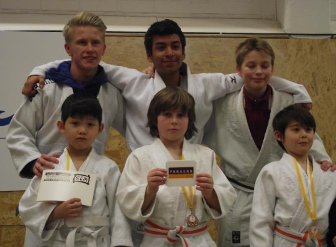 Tävlingsresultat Vår tävlingsverksamhet är till den största delen inriktad på barn och ungdom. I Tabell 3 framgår de tävlingar samt placeringar för Gävles judokas under 2013.