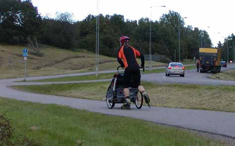 Insatsområde 3: Säkra GCM- stråk Beskrivning Indikator Nuläge m å l 2012 m å l 2016 M å l 2020 Mätmetod Säkra kommunala gator andel säkra GCM-stråk längs biltrafikens huvudnät Andelen barn som går