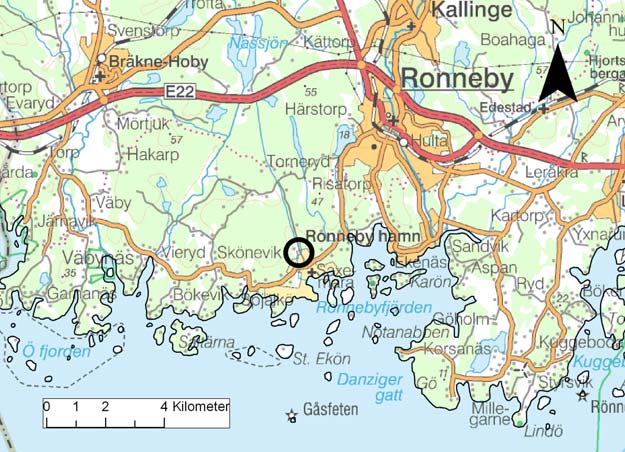 Bakgrund Inför en planerad utvidgning av Saxemara idrottsplats efterfrågade Länsstyrelsen en förtydligad fornlämningssituation inom de aktuella fastigheterna Saxemara 18:1 och 1:90.