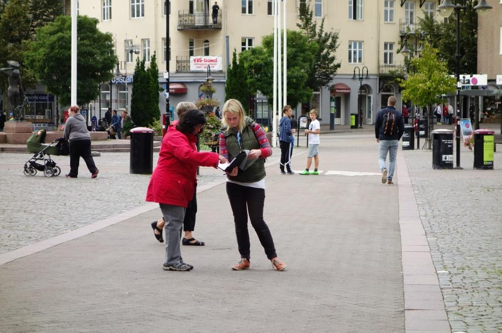 OSBY KOMMUN Människorna på en handelsplats En analys av det befintliga butiksutbudet på primära shoppingstråk ger en tydlig bild över hur konsumenten uppleveler platsen och utbudet.