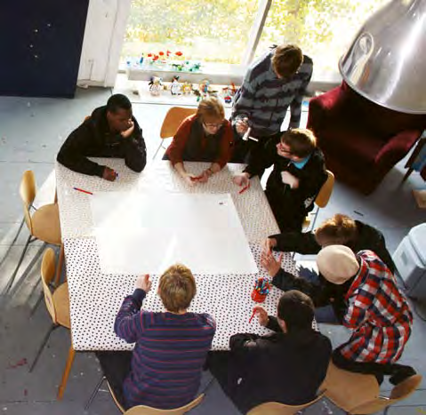 TUMBA GYMNASIUM Tumba gymnasiums Aspergerenhet På Tumba gymnasium finns det sedan 2005 en stödenhet för dig som har diagnosen aspergers syndrom, alternativt närliggande diagnoser inom autism.