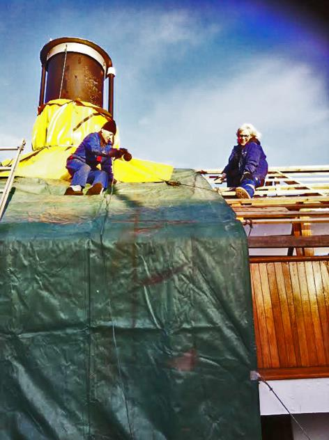 ÅNGTRYCKET NR 3 2015 Föreningen skall i ideell form vårda och bevara: Lotsångfartyget S/S Polstjärnan av Vänern byggd 1929 på Lindholmens Varv i Göteborg.