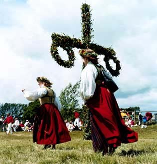 Nr 1 2007 SöderöTvärRNytt Nyhetsorgan för Söderöns Utvecklingsgrupp Trevlig midsommar! Idéforum Den 1 april genomförde Söderöns utvecklingsgrupp årets Idéforum.