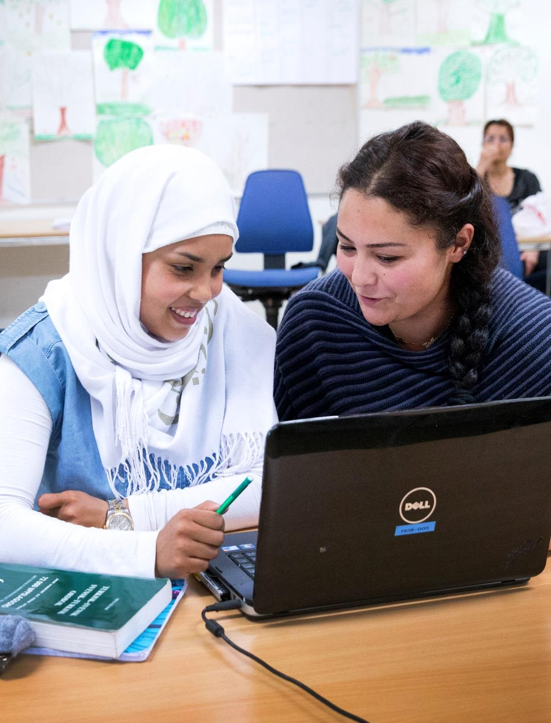 Nyanlända med gymnasieutbildningar Foto: Martina Huber/Regeringskansliet Individualiserade etableringsplaner Kunskapslyftet fler utbildningsmöjligheter