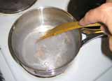 Parentes: hur komma in i tvåfasområdet Blanda socker i vatten vid kokpunkten till löslighetsgränsen Temperatur ( o C) Löslighetsgräns: Vätskelösning (sirap)