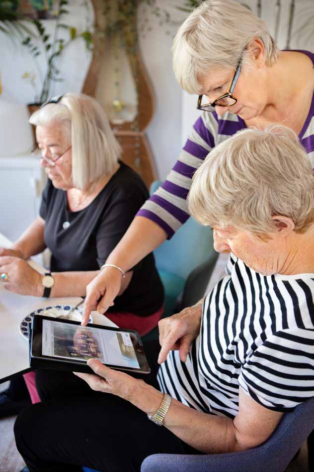 Anhörig och närstående För personer som stöttar eller vårdar någon i sin omgivning finns stöd att få.