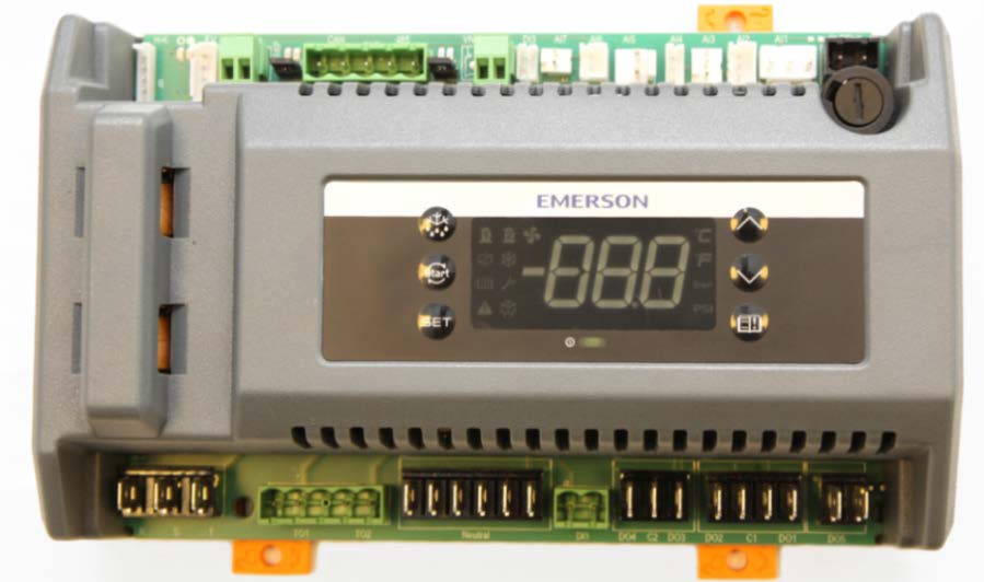 2.8 Elektronisk styrning XCM25D Egenskaper XCM25D är en kraftfull och flexibel styrning som kan användas i ett flertal olika applikationer.