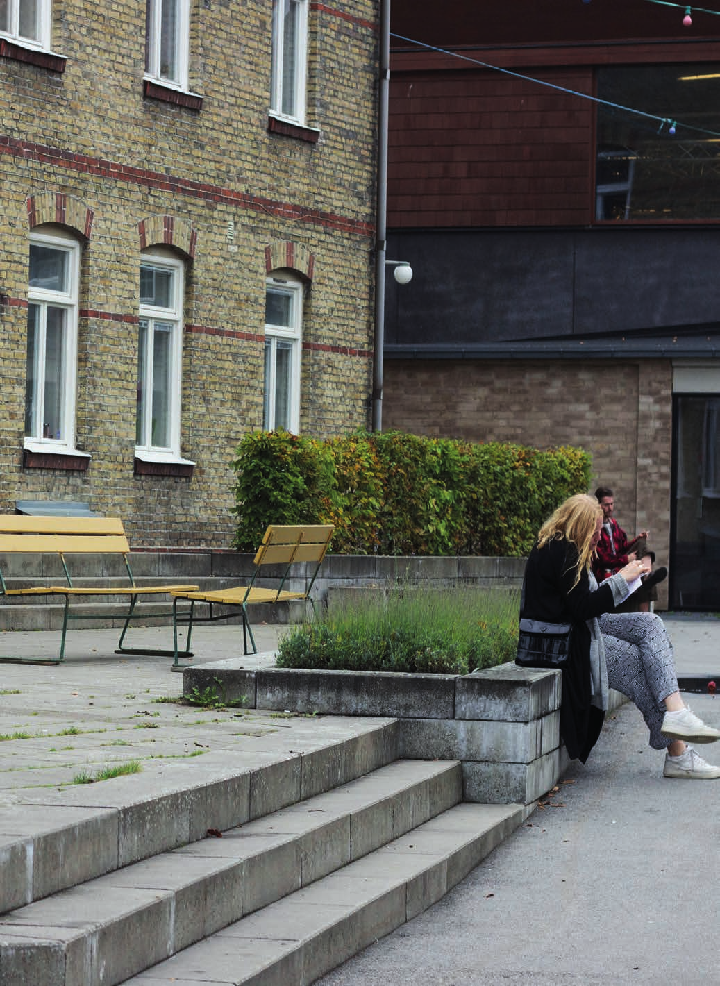 Allmän kurs på gymnasienivå för dig som vill få behörighet till studier på högskola och yrkeshögskola På Allmän kurs på gymnasienivå får du grundläggande behörighet för att studera vidare på hög