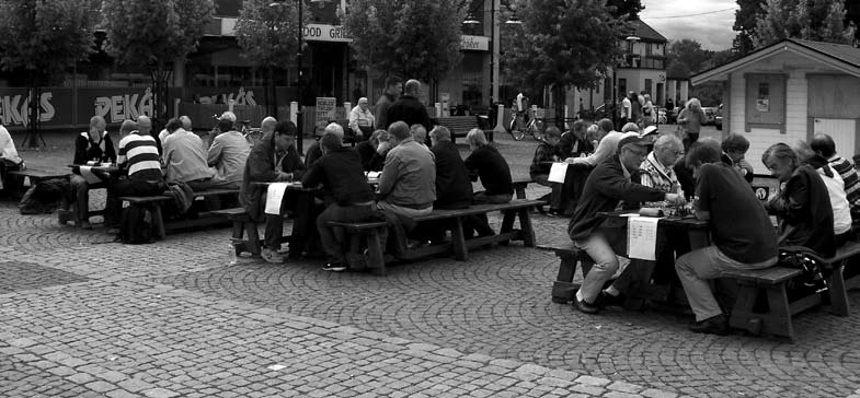 Torgschacket i Säffle Tid Lördagen den 4 september klockan 12.00. Plats Spelform Startavgift Anmälan Avprickning Stortorget i Säffle (mitt i stan). Vid regn spelar vi i tält.