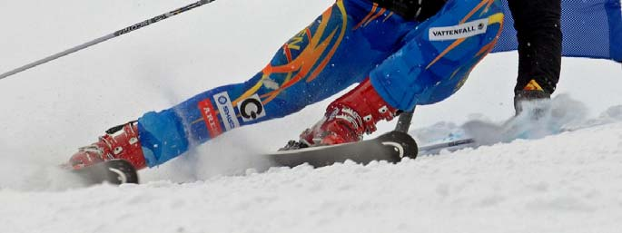 Hösten 2007 Ur innehållet Ordföranden har ordet Klubbinfo Grupplistor: Alpinalaget A Alpinalaget jun B-gruppen C-gruppen D-gruppen E-gruppen Rapport från lägret i Saas-Fee Våra åkare på skidgymnasiet