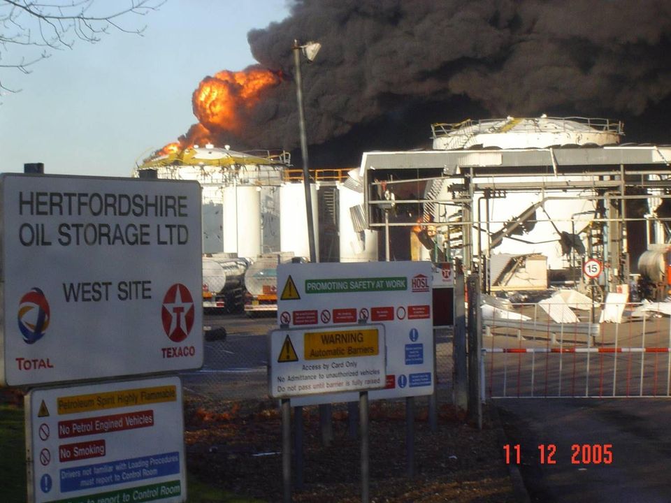 an analysis of the buncefield disaster in an international petroleum organization Mainly, when there is a potential hazardous event the event tree analysis (eta) is used fire similar to buncefield fire also happened at oil terminal in newark, new jersey, in 1983 caribbean petroleum corporation oil refinery and depot, october 23, 2009, more than 410 people were killed (international lightning. an analysis of the buncefield disaster in an international petroleum organization Mainly, when there is a potential hazardous event the event tree analysis (eta) is used fire similar to buncefield fire also happened at oil terminal in newark, new jersey, in 1983 caribbean petroleum corporation oil refinery and depot, october 23, 2009, more than 410 people were killed (international lightning.