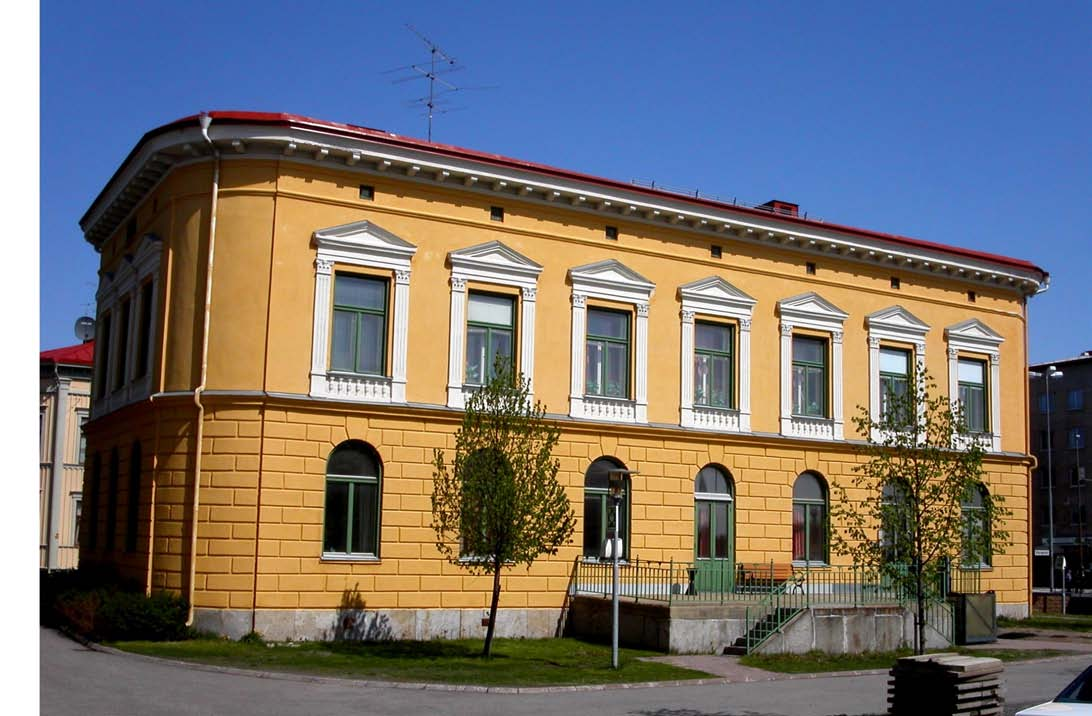 1 Banker och Hypoteksinrättningar i Umeå 1825 startades Sparbanken i länet, med säte i Umeå. Upphörde med sin verksamhet i början av 1840 - talet på grund av de dåliga tiderna.