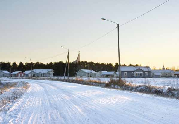 Pyhäjoki tätort ligger vid Riksväg 8. Pyhäjoki i januari 2008. Hanhikivi i Pyhäjoki 6.1 