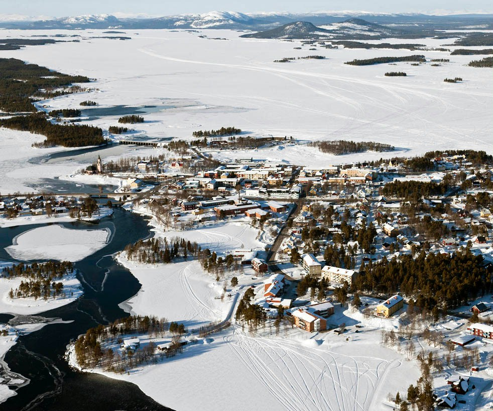 Stor spännvidd mellan rikets regioner STOCKHOLM GÖTEBORG MALMÖ MAJORITETEN AV KOMMUNERNA VÄXER, OAVSETT STORLEK ÖREBRO UMEÅ VÄSTERÅS LULEÅ Etc.