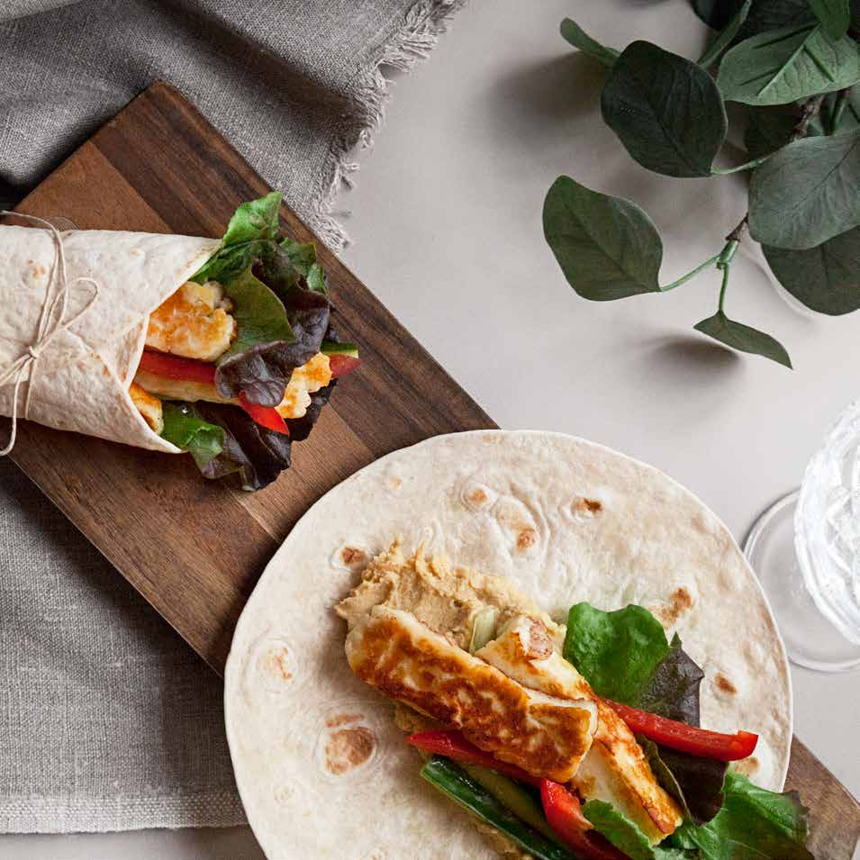 HALLOUMIWRAP med hummus och grönt 4 port.