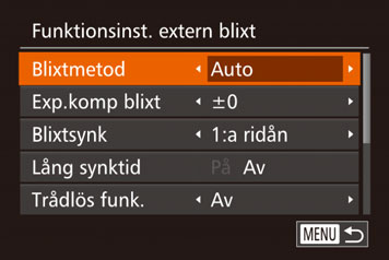 6 Konfigurera den externa blixten. z Tryck på <n>-knappen, välj [Blixtstyrning] på fliken [4] och tryck sedan på <m>-knappen. z De alternativ som redan ställts in på själva blixten visas.