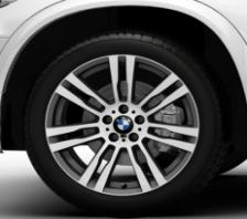 5 xdrive35i 5 xdrive50i 5 xdrive30d 5 xdrive40d 50d BMW 5 = 2LL Lättmetallfälg - Y-eker 335, 19" Fram 9 J x 19, däck 255/50 R 19 Bak 10 J x 19, däck 285/45 R 19 330 337 0 0 2LM Lättmetallfälg -