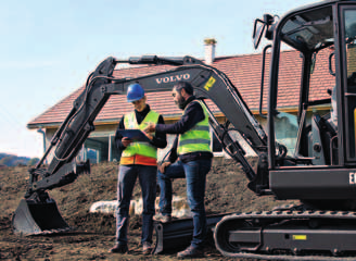 Kort svängradie, stor kraft ECR35D/ECR40D med kort svängradie är utformad för arbete med kraft och precision i trånga utrymmen, och ger bättre säkerhet och prestanda i alla applikationer.