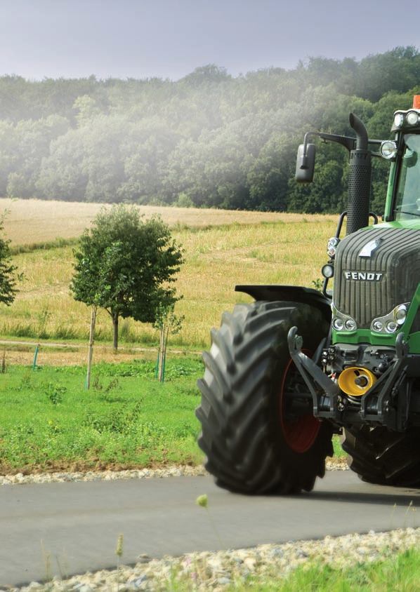 Fendt 800 Vario för transport Kör snabbare och säkrare 60 Vid transportarbeten är snabbhet och flexibilitet ett måste - exakt det rätta för den nya 800 Vario.