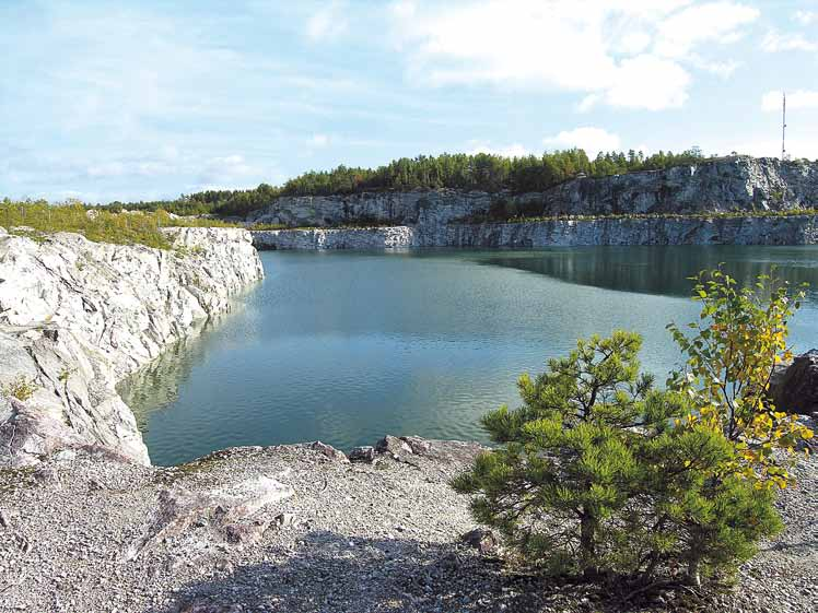 om miljöer och människor i Sorunda socken Nr 63 Kalk, kultur och natur i Stora Vika av Göran Palmqvist och