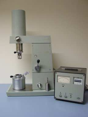 1932 Fritz Höppler patent fallingball viscometer världens första viscometerför att beräkna dynamisk viskositet! ~1960 första rotationsviskosimeter (Rheotest)!