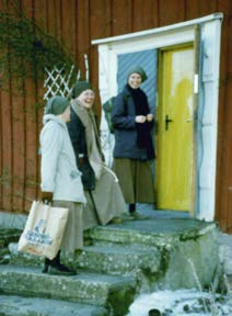 Franciskansystrarna kom vandrande en dag på våren 1996. Klaradals kloster i Backa invigs.