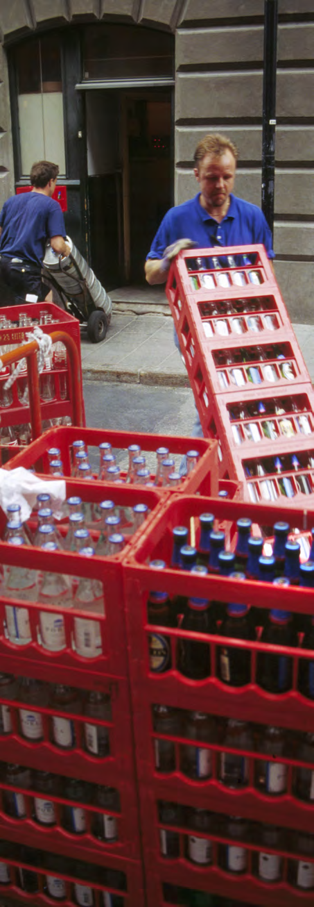 Zabranjeno je nuditi pivo Nije dozvoljeno poklanjati ili nuditi alkoholna pića u reklamne svrhe, kako bi se stvorila dobra volja ili kako bi se na drugi način dovelo do povećanja prodaje.