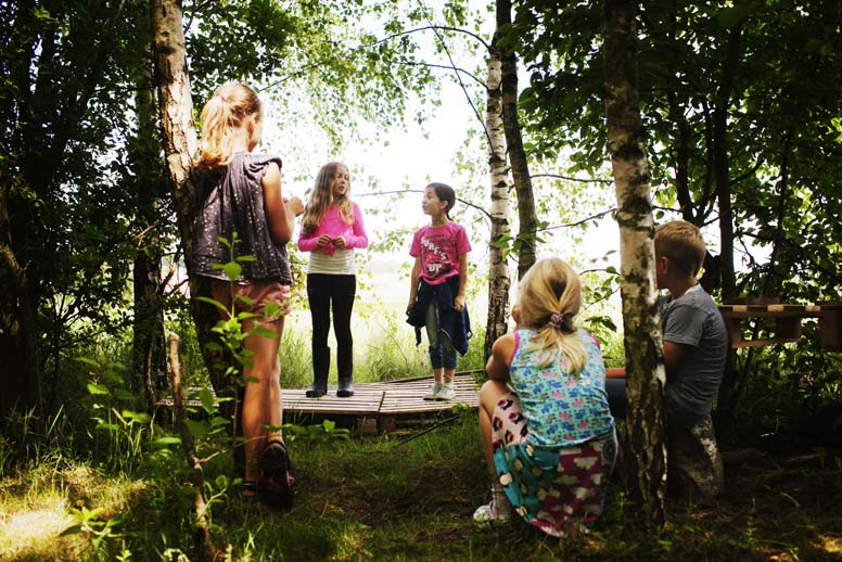 Sida 8 av 17 ÄNGELHOLM DELA TWEETA KOMMENTERA LÄS ALLA ARTIKLAR OM: LANDSBYGDSUTVECKLING FÖLJ ÄMNET ÄNGELHOLM 17 juli 2016 09:00 Ausås vill satsa på framtida generationer "Ausås scoutkår bygger