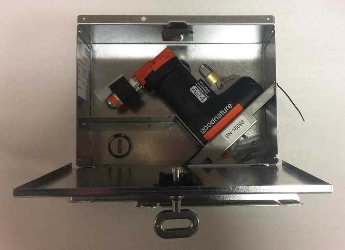 BRUKSANVISNING FÖR GOODNATURE A24 I SAFEBOX För att garantera bästa användning av din nyinköpta CE-godkända Goodnature A24 Rat & Stoat Trap med låda rekommenderar vi att du läser igenom denna